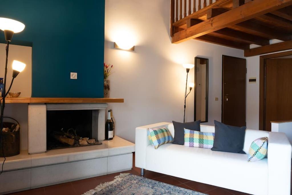 Corte Filanda Lake View Clusane Exterior foto